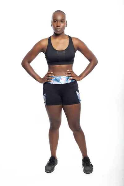 Atlética Afroamericana Hembra Negra Usando Ropa Entrenamiento Atuendo Deportivo Sujetador — Foto de Stock