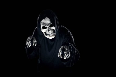 Korkunç canavar ya da Azrail hayaleti Cadılar Bayramı 'nda karanlık gölgelerden çıkıp musallat oluyor. Korkunç ve ölümcül hayali bir iblisi temsil ediyor.