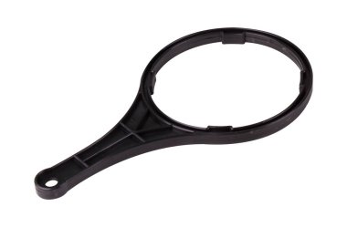 Ampul filtre gövdesi sıkma anahtarı. Beyaz arka plan üzerine siyah izole. Ozmoz temizleme sistemi, filtreler ve su arıtma uygulamaları.