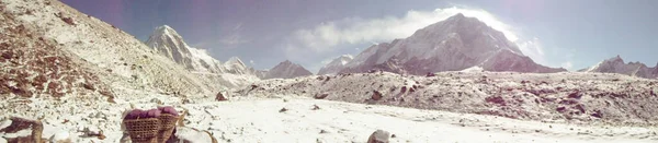 Everest Ana Kamp Gezisinde Inanılmaz Karlı Bir Manzara Panoramik Görünüm — Stok fotoğraf