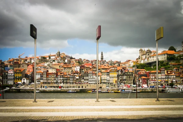 Καταπληκτική Θέα Στο Πεζοδρόμιο Rio Douro Και Στο Πόρτο Και — Φωτογραφία Αρχείου