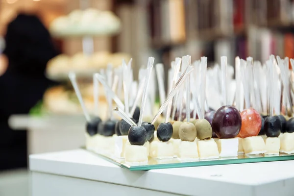 Çeşitli Atıştırmalıklar Büfe Masa Rafları Arkaplanı