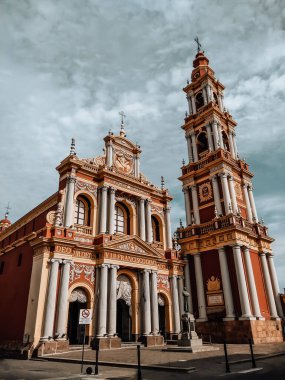 Salta, Salta, Arjantin 'deki Saint Francis Kilisesi.