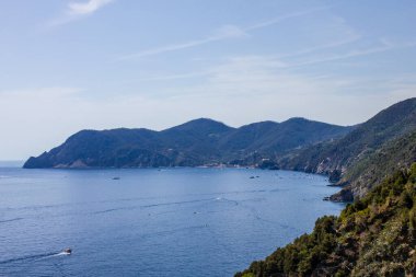 Corniglia 'dan Vernazza, Cinque Terre, İtalya' ya Yürüyüş Yolu 'ndan görüntü
