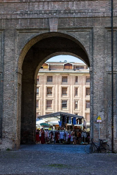 Parma Luglio 2017 Veduta Una Fiera Strada Nei Pressi Palazzo — Foto Stock