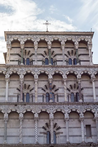 Pohled Katedrálu San Martino Lucca Itálie — Stock fotografie