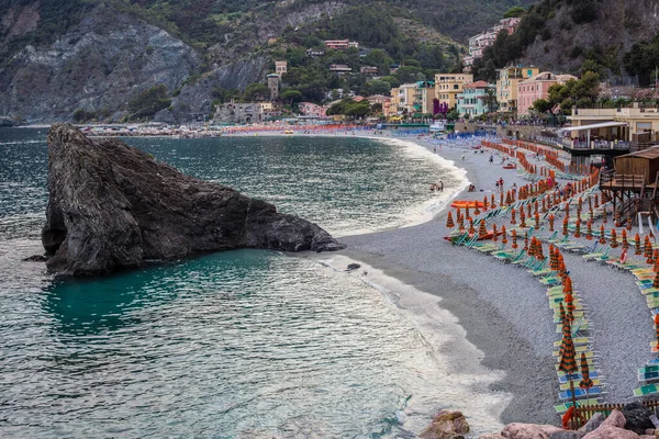 Monterosso Mare Itália Julho 2017 Vista Uma Rocha Praia Fegina — Fotografia de Stock