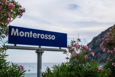 Monterosso al Mare, İtalya - 8 Temmuz 2017: Monterosso al Mare 'nin Giriş İşareti, Cinque Terre