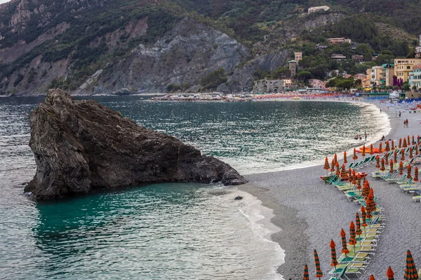 Monterosso Mare Itália Julho 2017 Vista Uma Rocha Praia Fegina — Fotografia de Stock