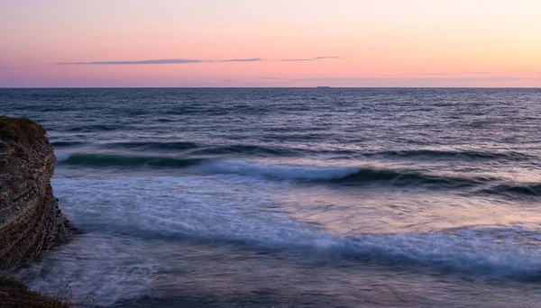 Morbido Tramonto Rosa Sul Mare Foto Una Lunga Velocità Scatto — Foto Stock