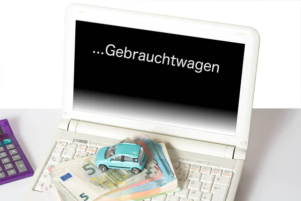 Gebrauchtwagenkauf Computer — Stockfoto