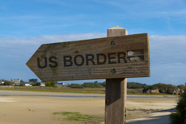 Note on the US border