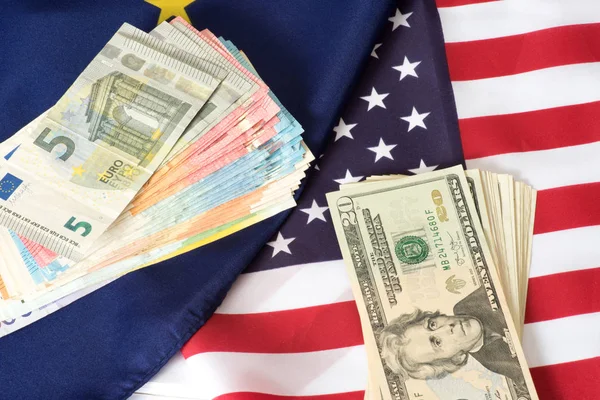 Banderas Estados Unidos Dólares Billetes Euros — Foto de Stock