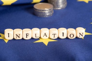 AB, Euro para ve enflasyon bayrağı