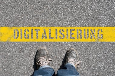 Sayısallaştırma eşiğinde bir adamdır