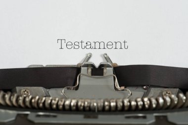 Bir daktilo ve vasiyet