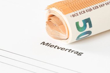Bir daire ve euro banknot için kira