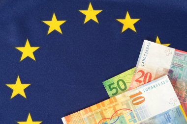 Avrupa Birliği AB ve İsviçre Frangı banknotlar bayrağı
