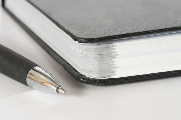 Een Notebook Agenda Een Pen — Stockfoto
