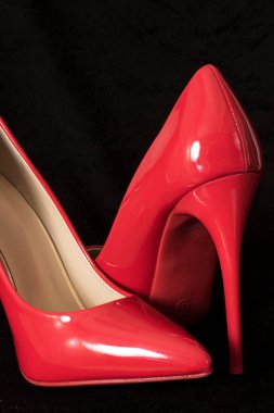 Kırmızı topuklu yakın çekim