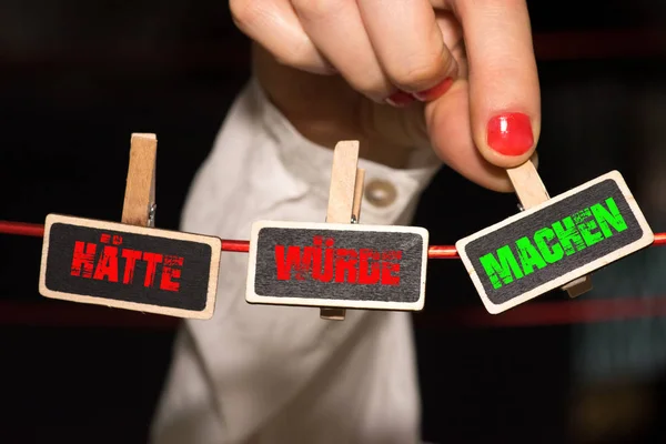 Eine Frau Motiviert Mit Zeichen Würde Würde Handeln — Stockfoto