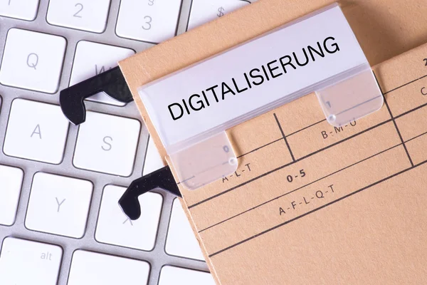 Künye sayısallaştırma ile bir bilgisayar ve klasör