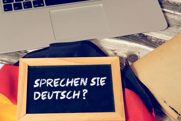 Een Computer Vlag Van Duitsland Boek Met Titel Spreek Duits — Stockfoto