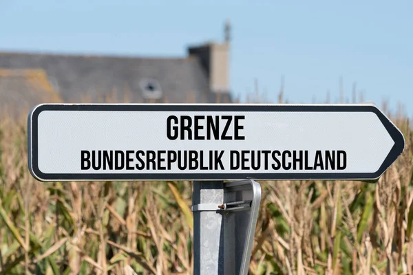 Sign Indicates Direction German Border — Stock Photo, Image