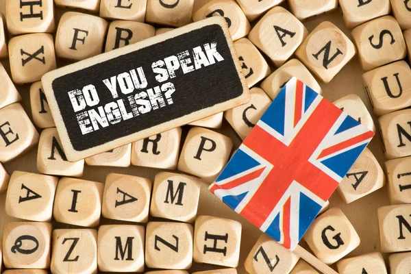 様々な手紙 英国の旗と質問あなたは英語を話しますか — ストック写真