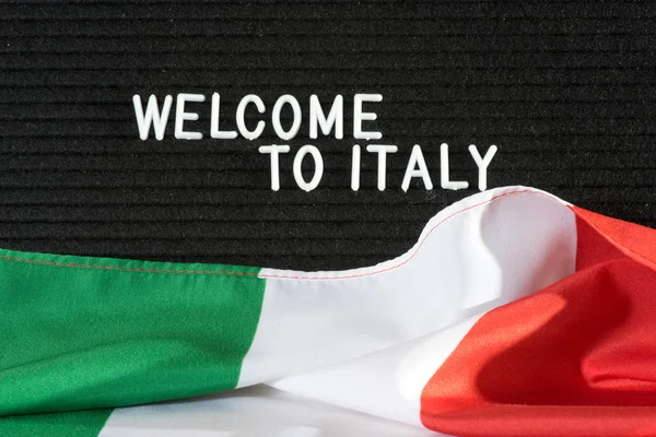 Bandiera Italiana Slogan Benvenuti Italia — Foto Stock