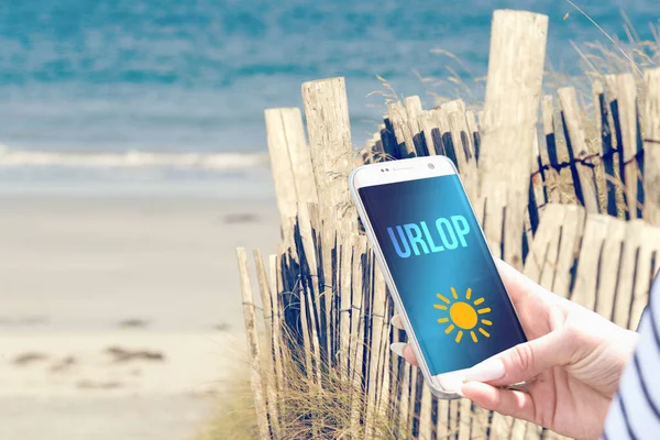 Strand Smartphone Poets Voor Vakantie — Stockfoto