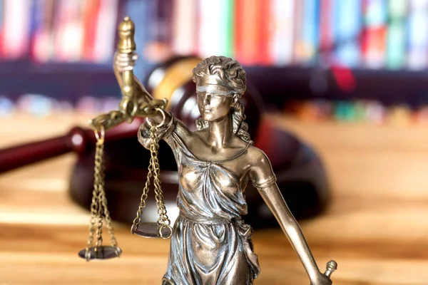 Soudce Gavel Justitia Bohyně Spravedlnosti — Stock fotografie