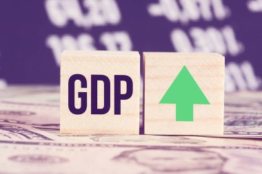 ABD 'de dolar para ve brüt yerli ürün arttı