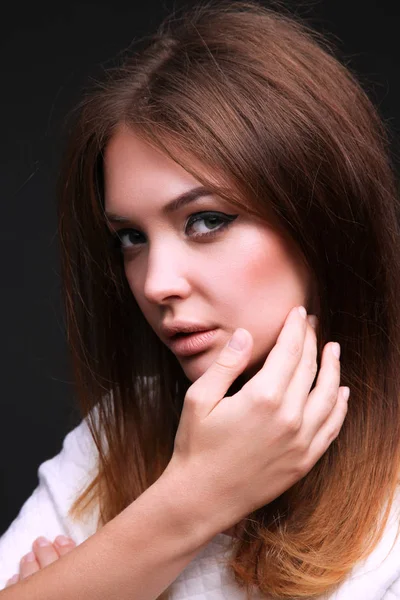 Retrato Una Mujer Hermosa Aislada Sobre Fondo Negro Retrato Una — Foto de Stock