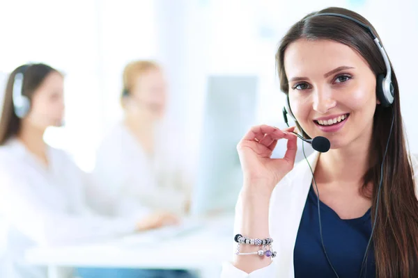 Attractive business woman working on laptop at office. Business people — Stock Photo, Image