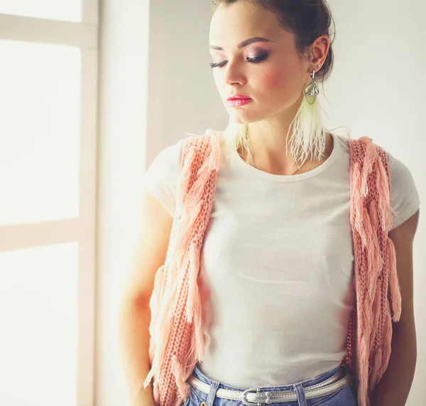 Beautiful woman standing in study. Beautiful woman. — Stock Photo, Image