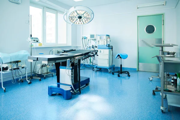 Interior of operating room in modern clinic — Stock Photo, Image