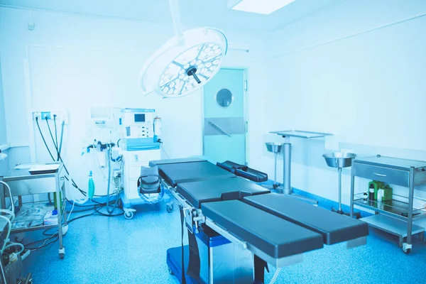 Interior of operating room in modern clinic — Stock Photo, Image