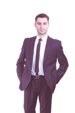 Beyaz arka planda izole edilmiş genç bir adamın portresi