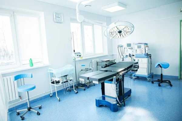 現代クリニックの手術室の内装 — ストック写真