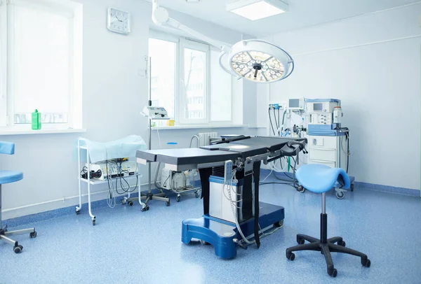 Interior of operating room in modern clinic — Stock Photo, Image