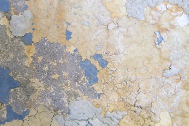Eski renkli duvar, soyulmuş boya.