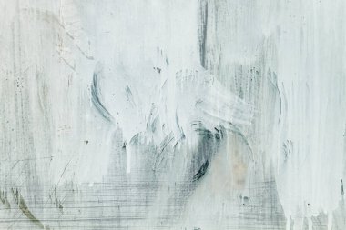 Penceredeki beyaz boya 