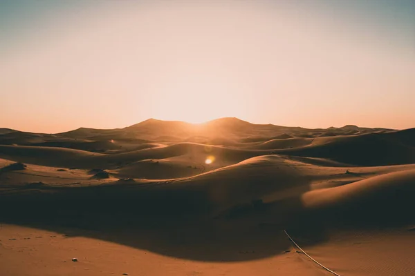 Boş Sahra Çölü Kumulları Güzel Sabah Gündoğumu Işığında İnsansız