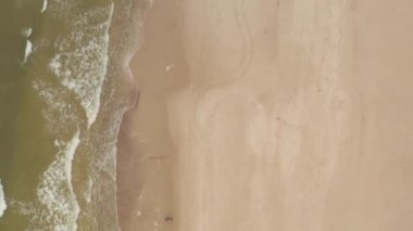 Bulutlu Sis Günü 'nde Baltık Denizi Okyanusu' na doğru hızla ilerliyoruz.