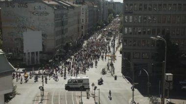 Berlin 'de Korona Karşıtı Gösteri Yürüyüşü Hava Görüntüsü Ağustos 2020