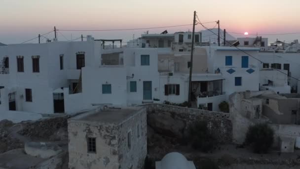 Greek Village with Ocean View at Sunset Aerial — Stock Video