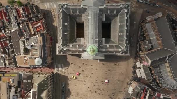 Königlicher Palast am Amsterdamer Platz aus der Vogelperspektive — Stockvideo