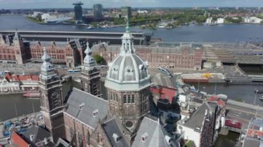 Aziz Nicholas, Amsterdam, Hava Aracı Bazilikasının Çemberi