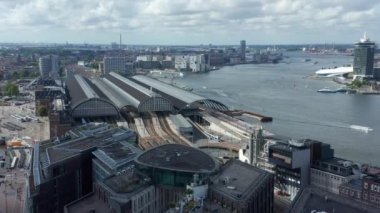 Amsterdam Merkez İstasyonu Geniş Görünüm, Hava Aracı Perspektifi